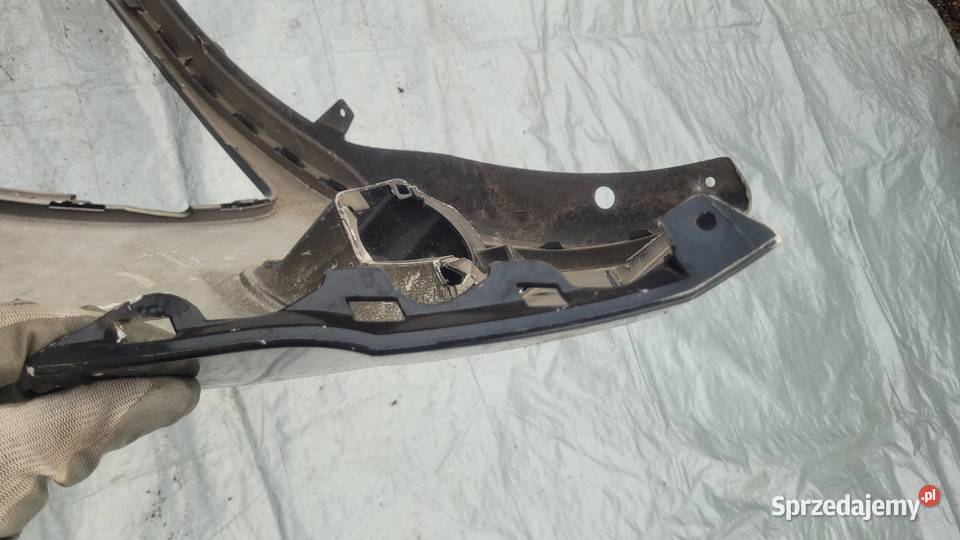 FORD C II 10 ZDERZAK PRZEDNI PRZOD osobowe