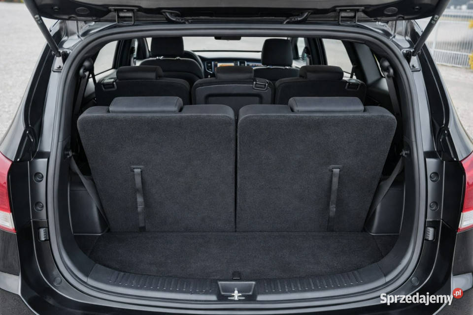 Kia Carens IV 2013 194000km Sadlno