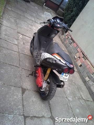 Aprilia sr 50cc 2 silniki masa części Rok produkcji 2003