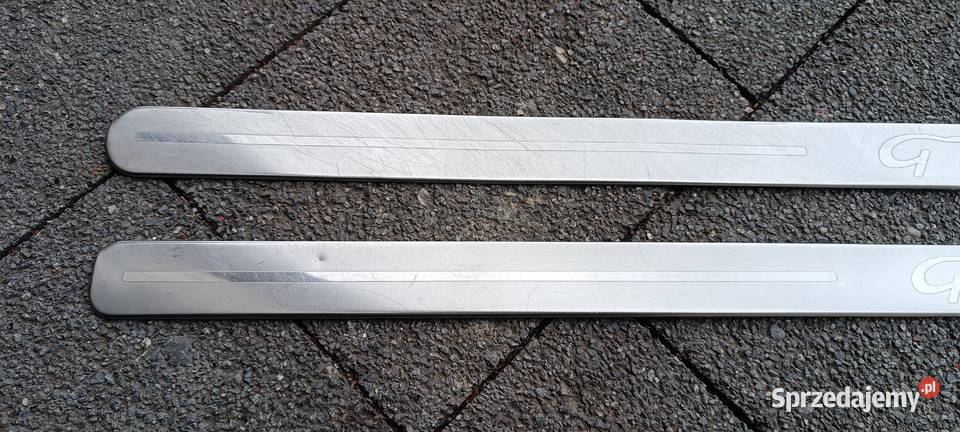 Listwy ozdobne progu Alfa Romeo 147 GTA