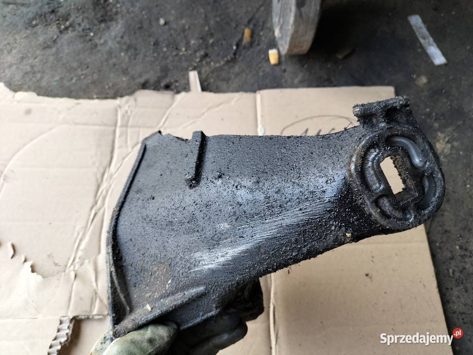 ŁAPA SILNIKA WSPORNIK SILNIKA AUDI 80 8A0199308D lubelskie Kamień-Kolonia sprzedam