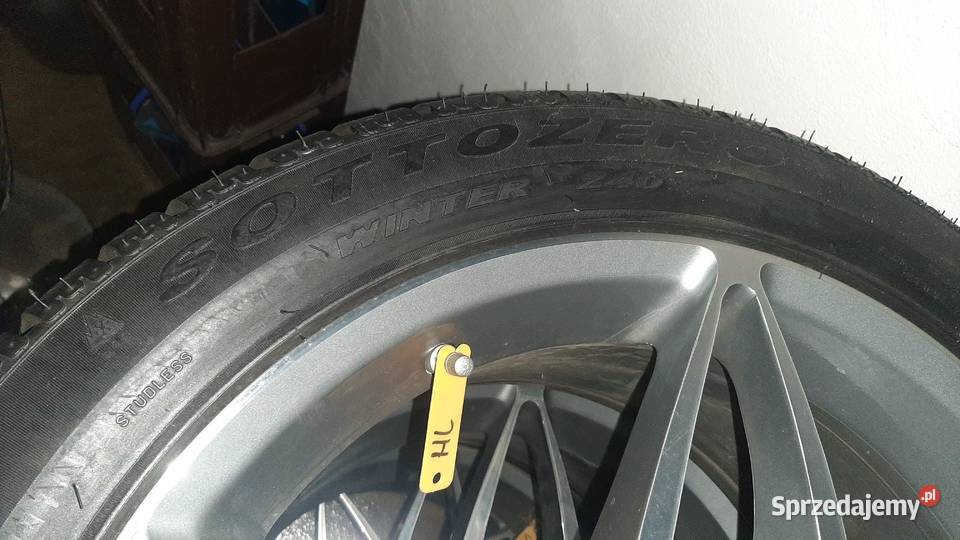 Opony zimowe Pirelli Sottozero 285 40 19 7mm Samochodowe Lwówek Śląski