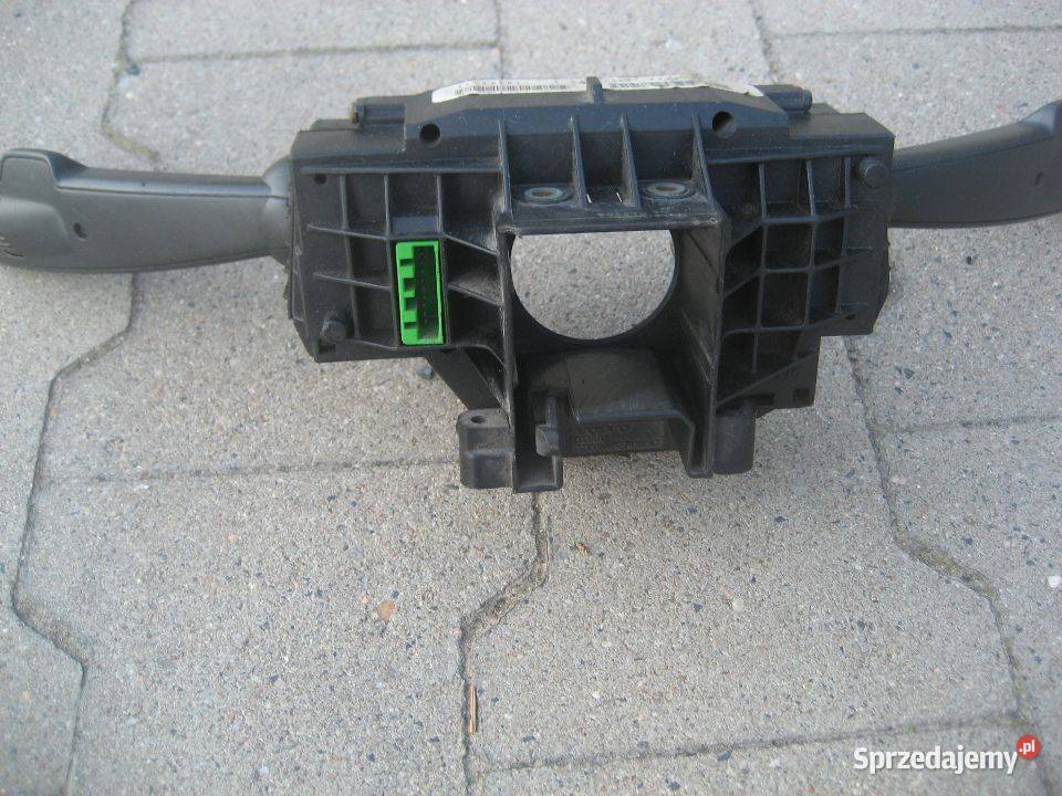 volvo v50 04r07r przełącznik kierunkowskazów osobowe Rakoniewice sprzedam