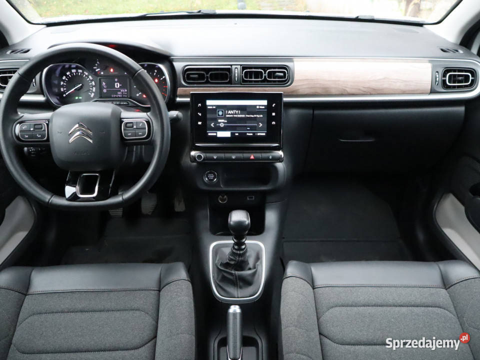 Citroen C3 12 PureTech światła przeciwmgielne C3 śląskie Katowice