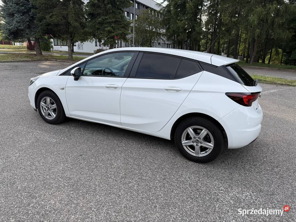 Opel Astra K ogłoszenie prywatne Opel astra V Rok produkcji 2016 Astra Opel Alwernia