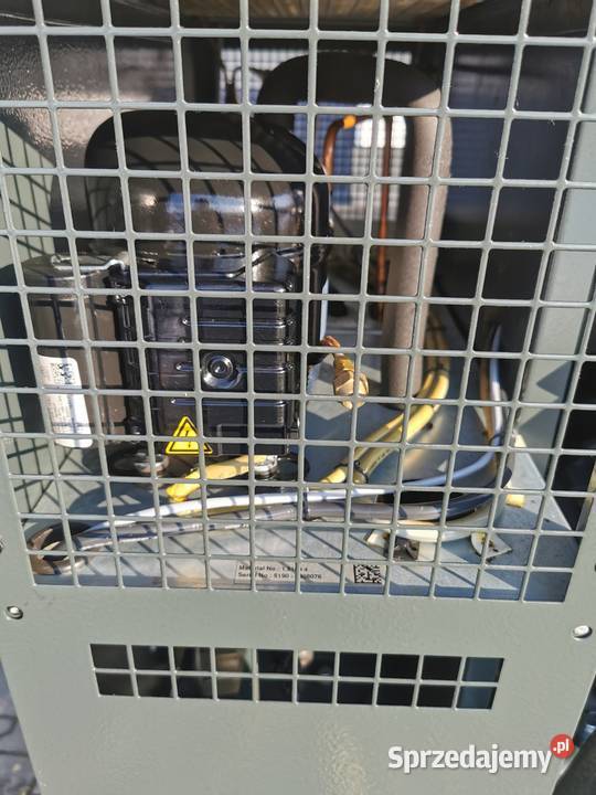 2018r 15kw 2300L KOMPLET Sprężarka śrubowa Borzęcice sprzedam