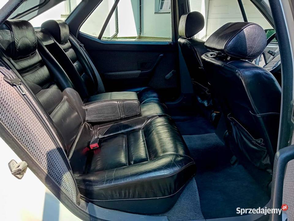 Skórzana tapicerka ładny stan mazowieckie Jadów