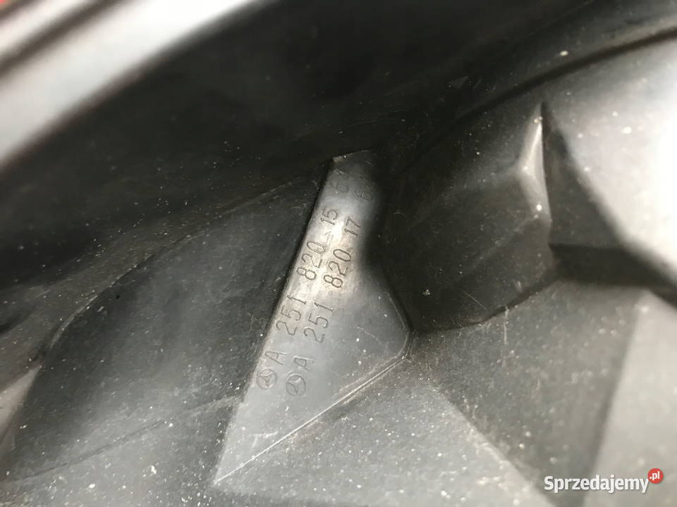 MERCEDES RKLASA W251 LAMPA LEWA LEWY TYŁ TYLNA Barwałd Dolny