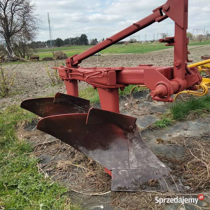 Pługi dwuskibowe Pługi Maszyny uprawowe lubelskie Rejowiec Fabryczny