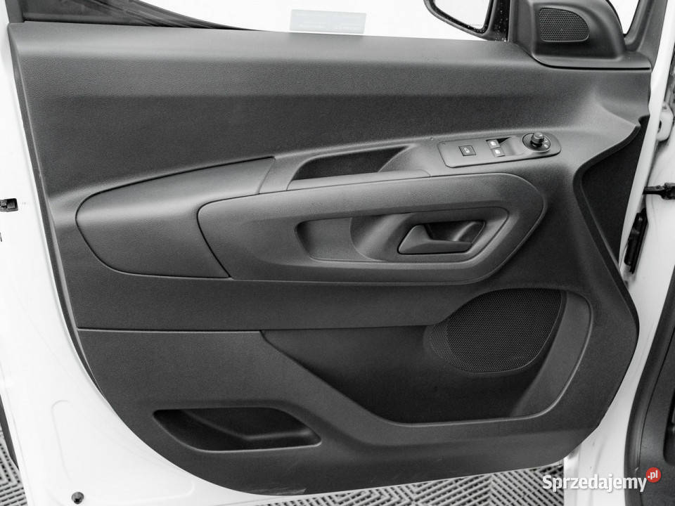 Toyota Proace City CB856RJ15 D4D Long 24t Active ABS