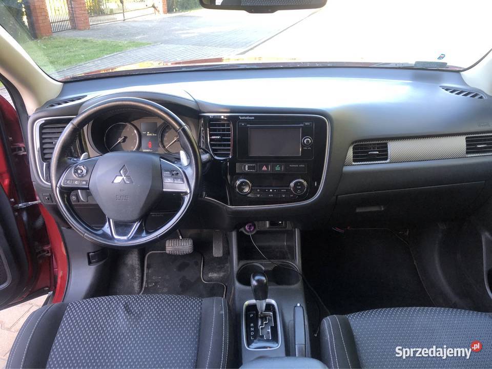 Mitsubishi Outlander 4x4 20 Benzyna 7 osobowy Unisław