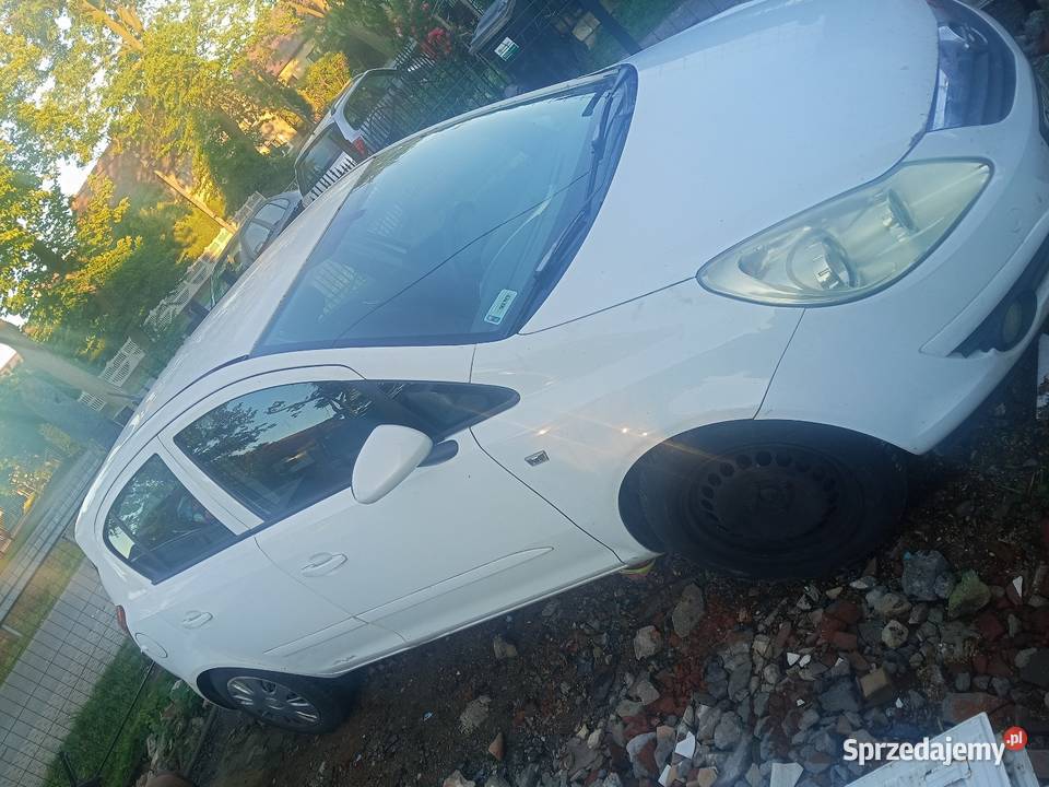 Opel Corsa D 14 Benzyna 2007 Nysa
