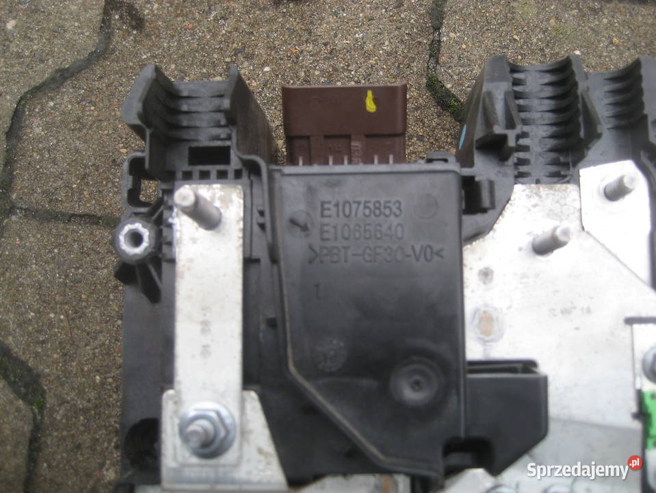 opel grandland x lift 2125r moduł napięcia osobowe Skrzynki bezpieczników Rakoniewice