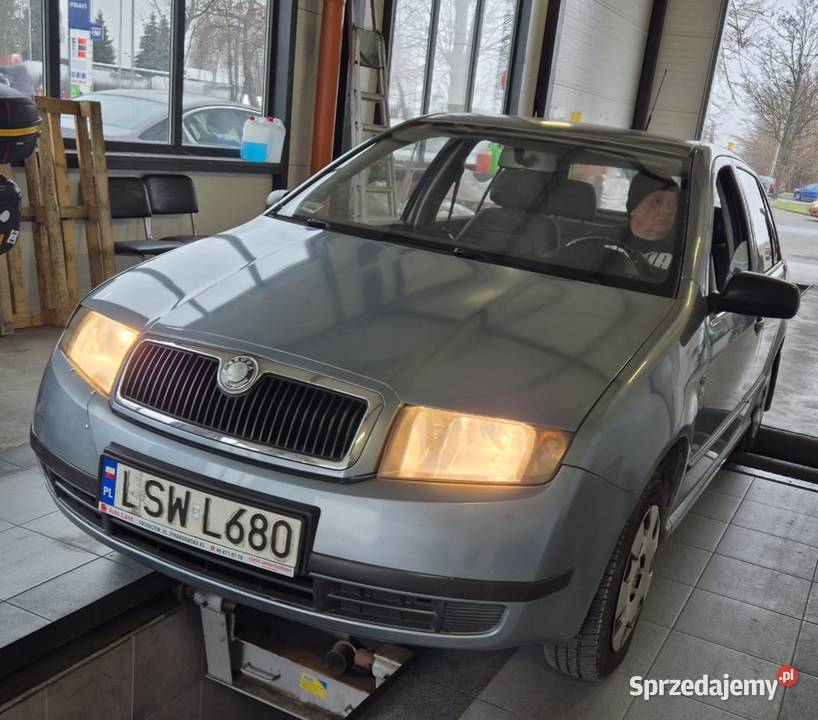 Skoda Fabia 12 HTP benzyna 64 Salon IGŁA Milanówek