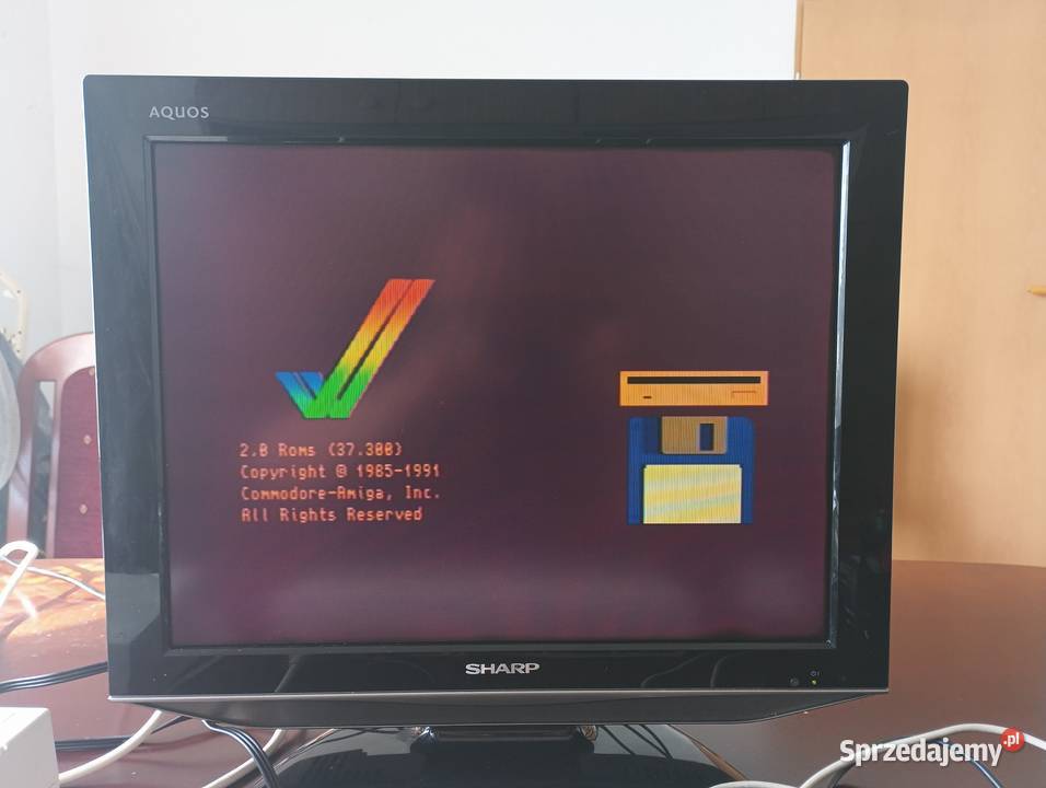 AMIGA 600 TV 20 sprzedam