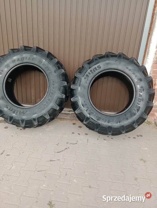 Sprzedam 2 opony 3808524