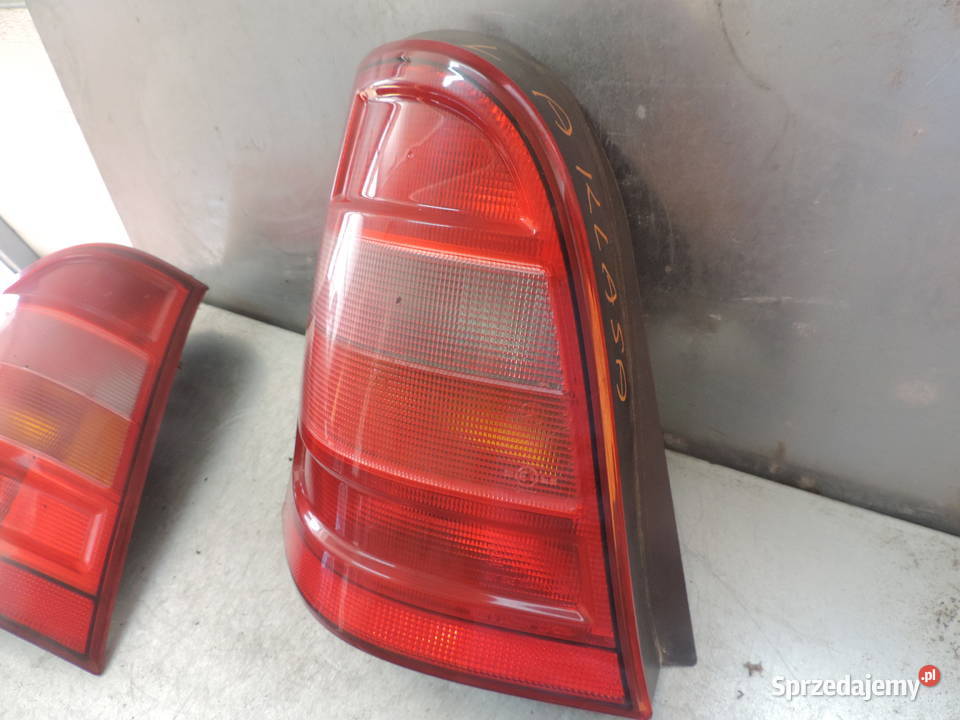 LAMPA PRAWY TYŁ MERCEDES A KLASA W168