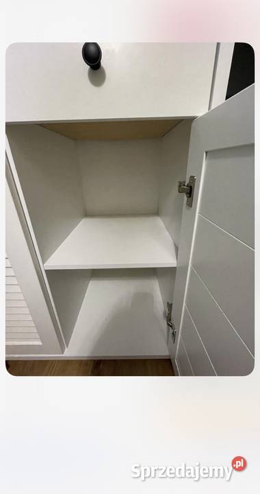 Meble Orient stolik i komodaszafka białe styl