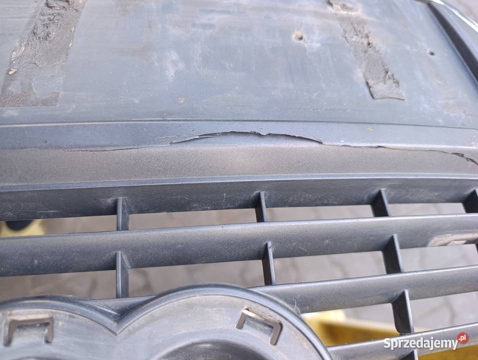 Audi A6 C6 grill atrapa 4F0 853 651S Pozostałe Baryczka