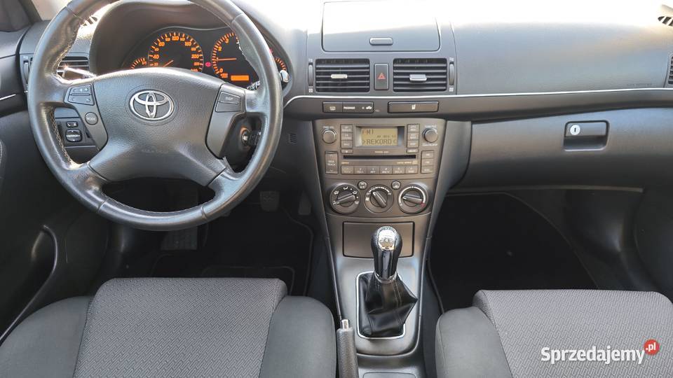 Toyota Avensis Bezwypadkowa stan b LPG mały 1974cm3 Radom sprzedam