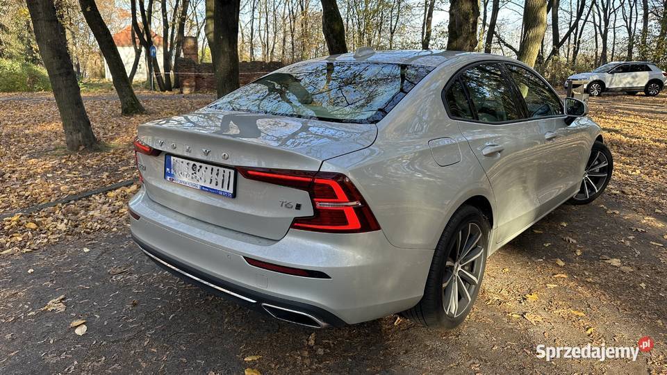 VOLVO S60 20 benzyna 310 AWD Momentum Pro mazowieckie