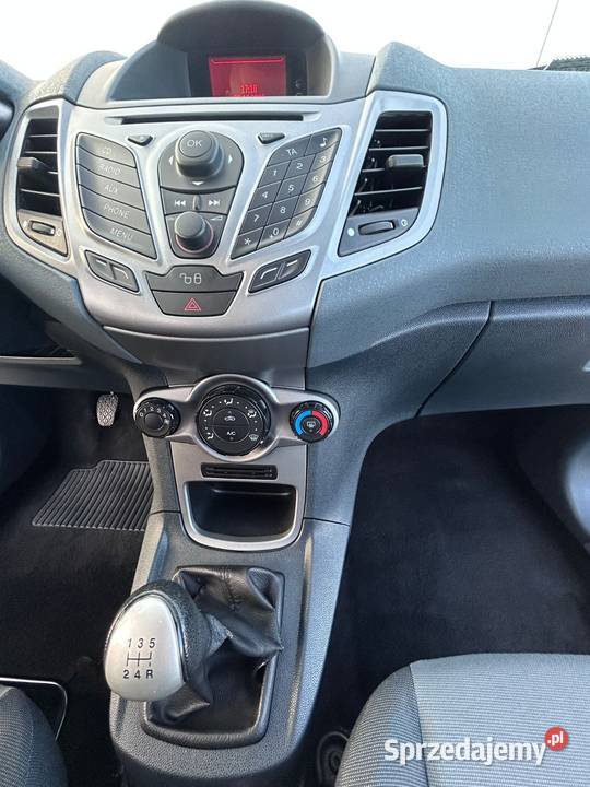 Zadbany Ford Fiesta MK7 2009 125 l benzyna 82 CD świętokrzyskie Ćmielów
