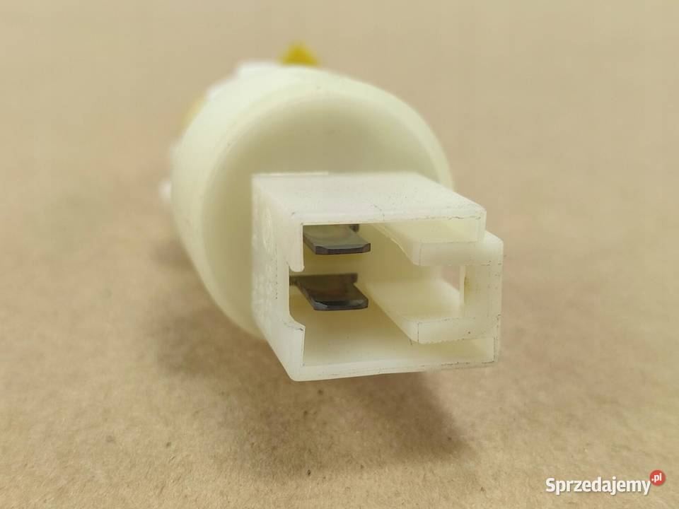 WŁĄCZNIK ŚWIATEŁ STOP LANCIA KAPPA 20 24 osobowe