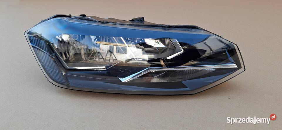 VW POLO VI 2G REFLEKTOR PRAWY LAMPA PRAWA Bieleń