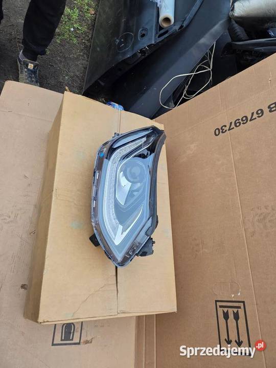 Reflektor Lampa prawa prawy przód przednia Opel