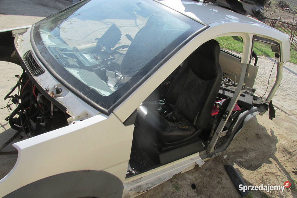 Lewy błotnik Ligier ixo dci 12r osobowe Sandomierz