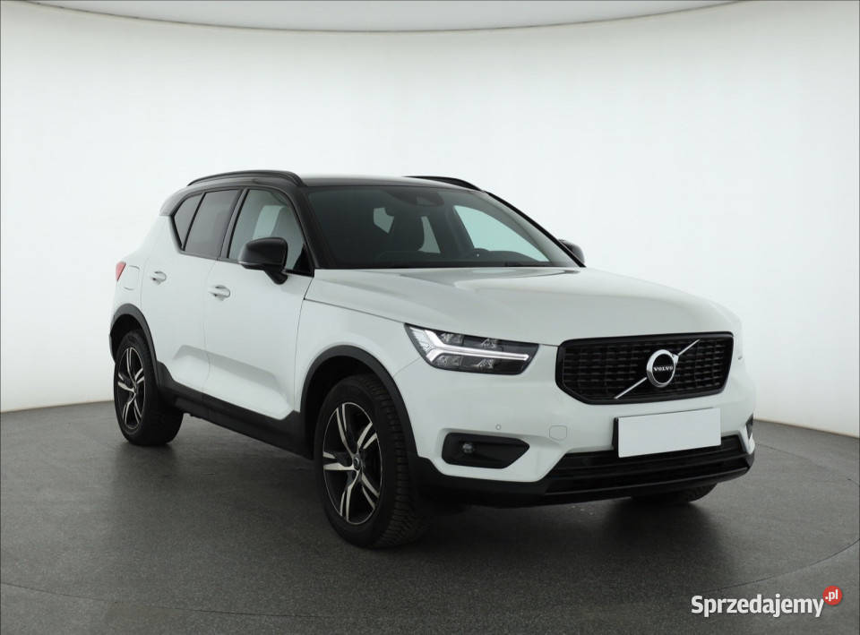 Volvo XC40 T3 4/5 mazowieckie Piaseczno