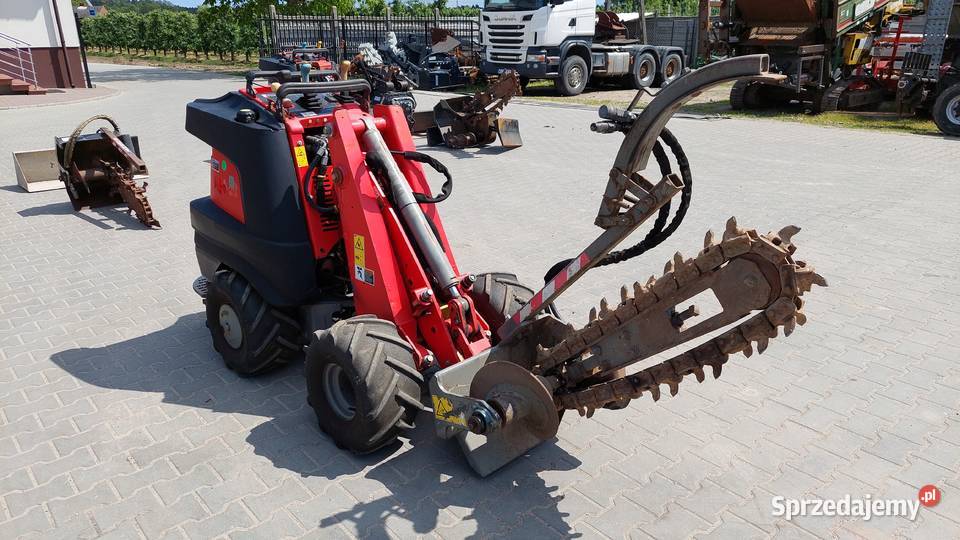 Koparka łańcuchowa miniładowarka Ditch Witch Rok produkcji 2013 Sochaczew