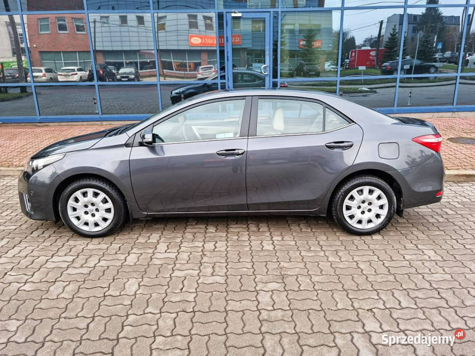 Toyota Corolla 16 AUTOMAT GWARANCJA nawigacja Sedan / Limuzyna Samochody osobowe Warszawa