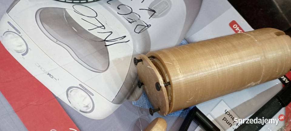 Zegar ścienny z wagą szkieletor plastik sprzedam