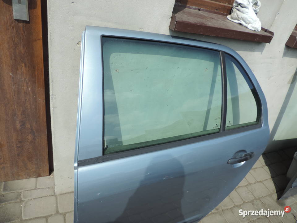 SKODA FABIA 1 HB 5D DRZWY LEWY TYŁ 9151 Rok produkcji 2003 Nowy Sącz
