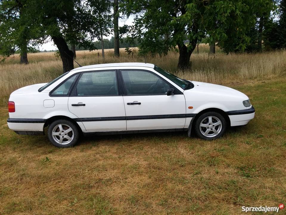 PASSAT B4 18 BENZYNA LPG 302306km