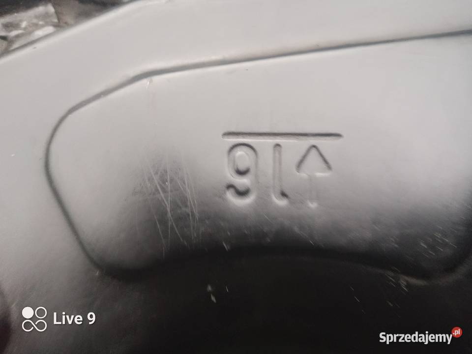 Kanister belino BMW 9 litrów w koło zapasowe