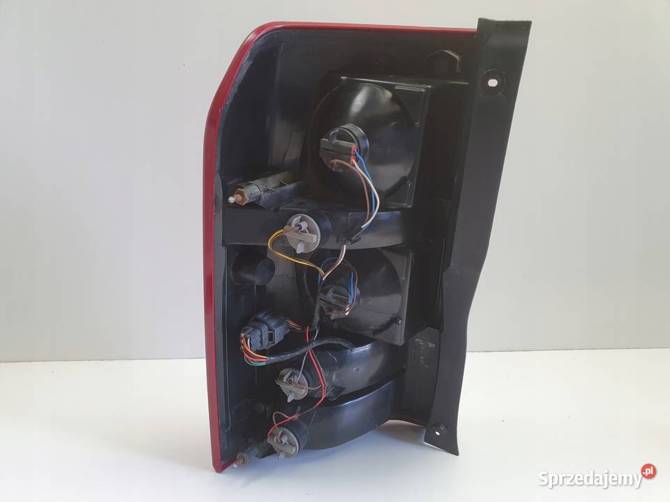 LAMPA PRAWA Land Rover Discovery III L319 0409r