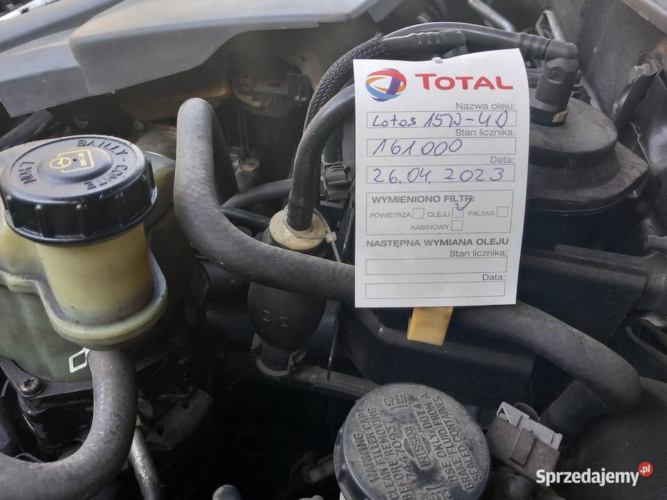 Nissan Almera manualna Nissan Podlodówka