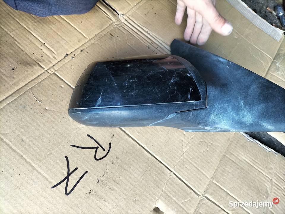 LUSTERKO PRAWE FORD MONDEO MK3 CZARNE Karoseria