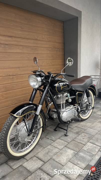 Motocykl Junak M07010 stan kolekcjonerski zarejestrowany w Polsce Zaborze
