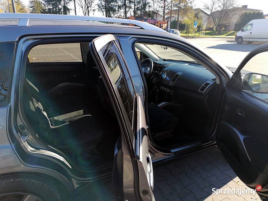 Mitsubishi Outlander II 7 osobowa 4x4 2008 wspomaganie kierownicy Sanok