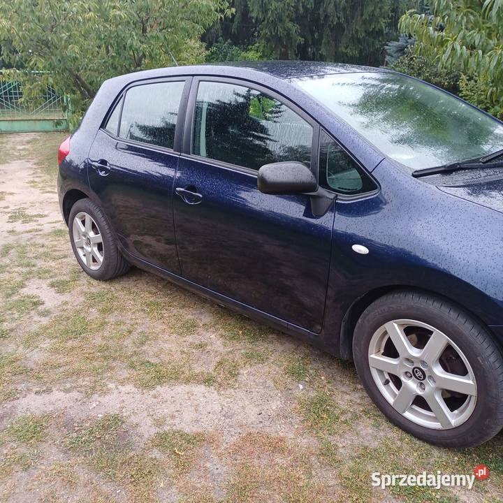 Sprzedam Toyota auris 14 benzynagaz Lipienice