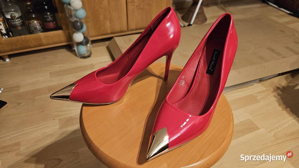 Szpilki 39 czerwone lakierki złote czubki nowe inna zachodniopomorskie Szczecin