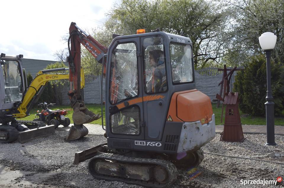 Minikoparka mini koparka PELJOB EB150 BRUTTO 98r nie Złoczew