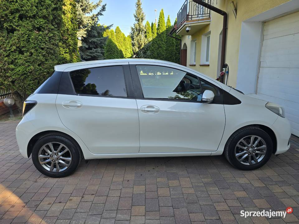 Toyota Yaris 10 VVTi 69 bezwypadkowy serwisowany nieuszkodzony Karczew