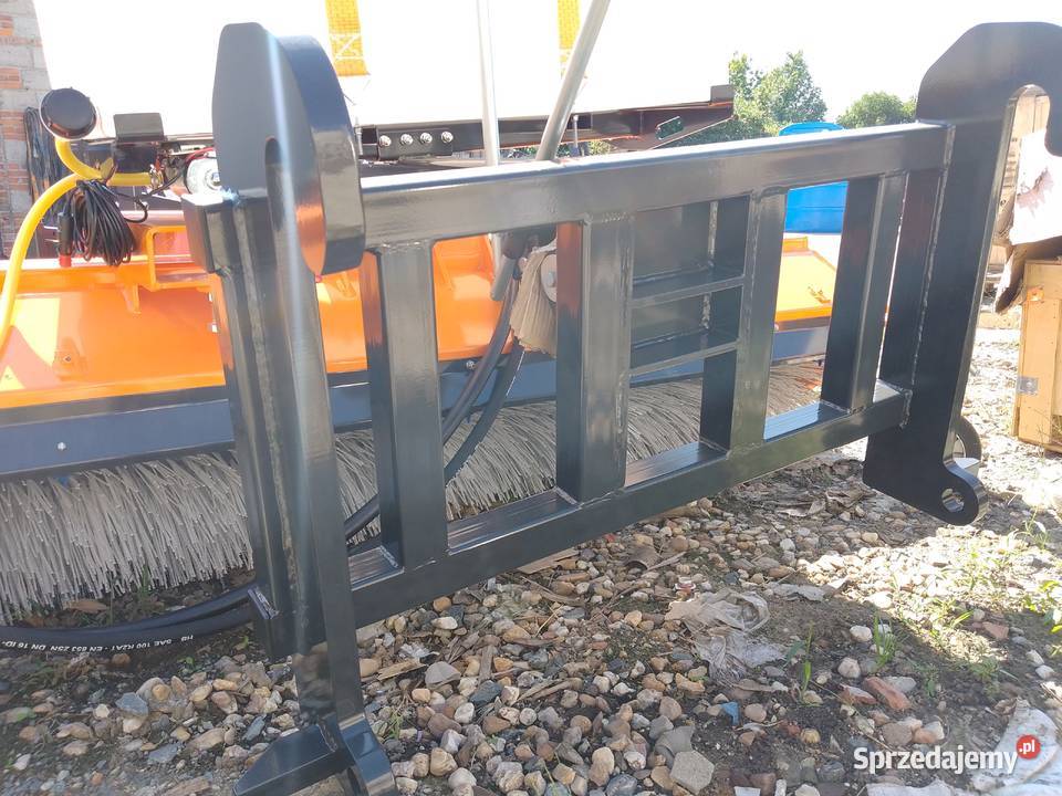 Zamiatarka 23m zaczep JCB Qfit Legnica