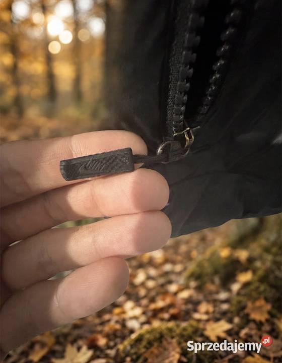 Męska kurtka Nike Jesień Zima malutka dziurka L