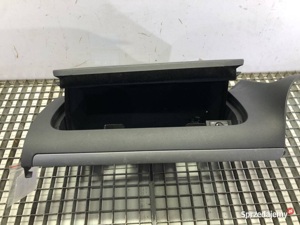 SCHOWEK PASAŻERA VW GOLF V Hatchback 0310 PÓŁKA podkarpackie