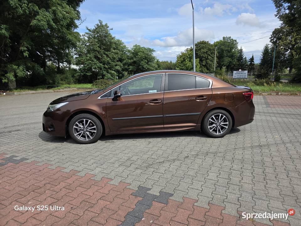 Toyota Avensis kamera cofania opolskie